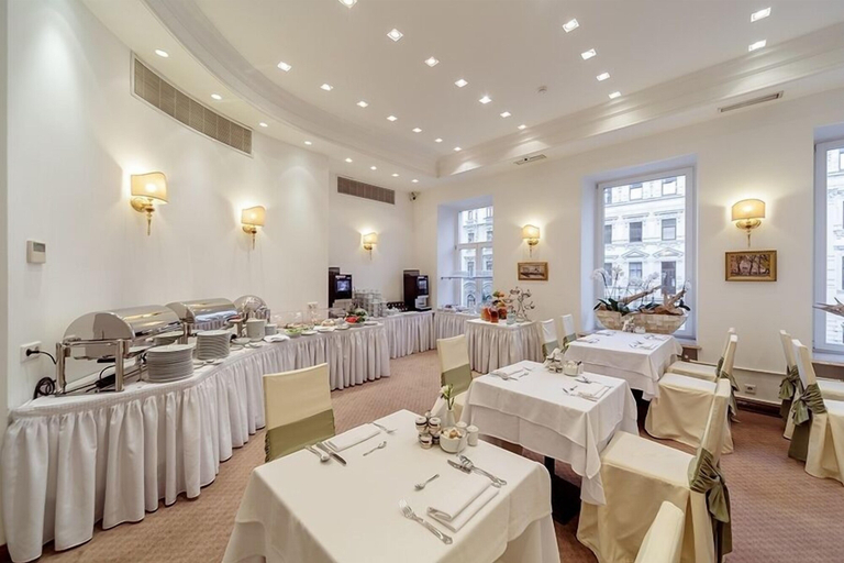 Food & Drinks 4, Boutique Hotel Golden Triangle, Sankt-Peterburg gorsovet