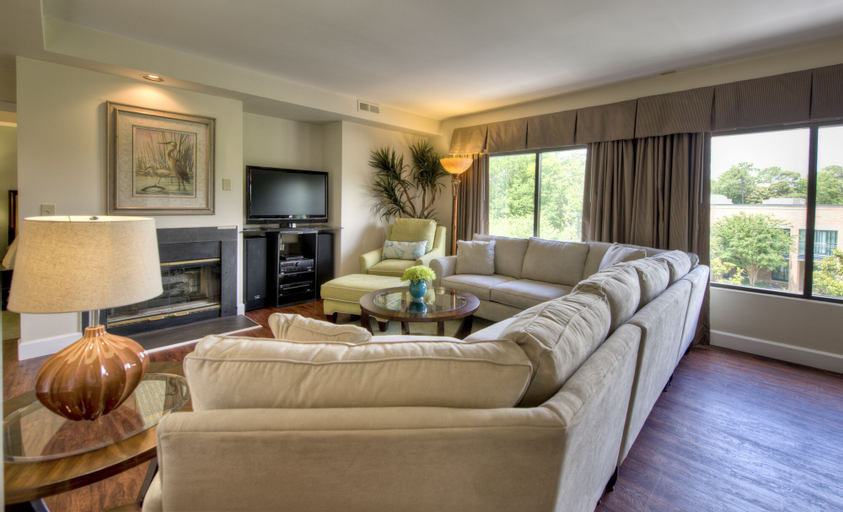 Bedroom 3, Hampton Inn & Suites Wilmington/Wrightsville Beach, New Hanover