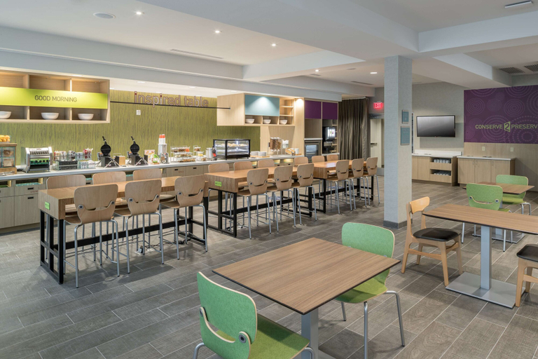 Food & Drinks 5, Home2 Suites by Hilton Fort Worth Cultural District, Fort Worth