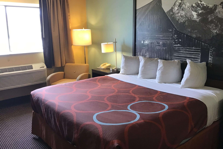 Bedroom 3, Super 8 by Wyndham Casper East/Evansville, Natrona