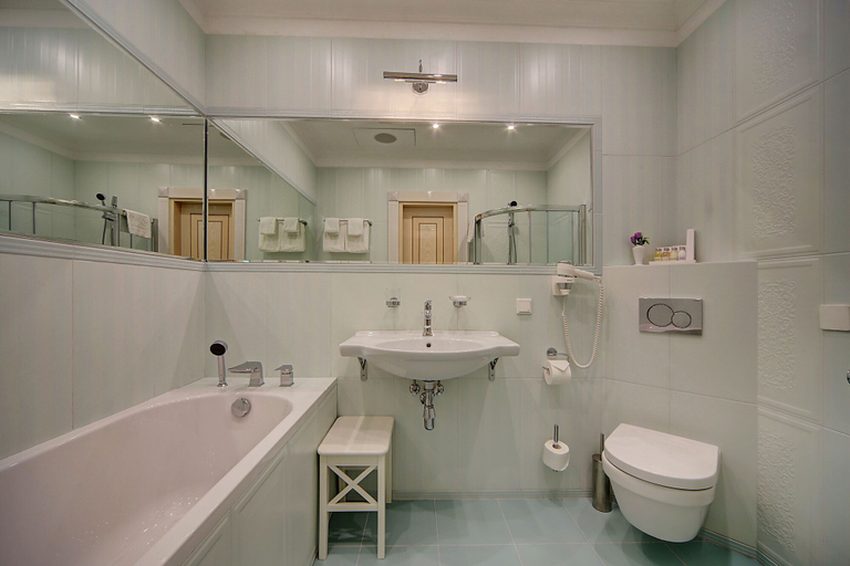 Bathroom 3, Boutique Hotel Golden Triangle, Sankt-Peterburg gorsovet
