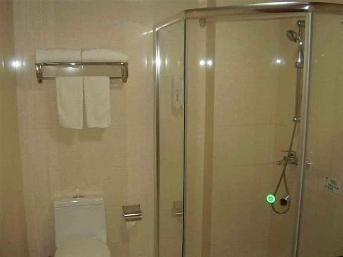 Bathroom 4, GreenTree Inn GuangDong ZhongShan NanLang Light Rail Station, Zhongshan