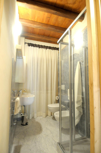 Bedroom 13