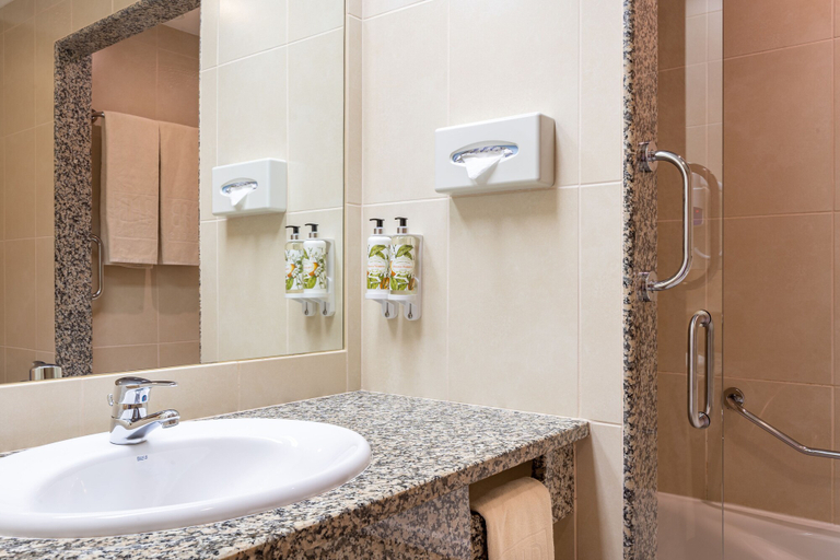 Bathroom 5, 3HB Guarana, Albufeira