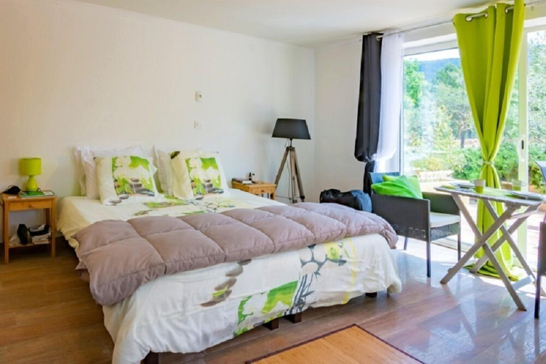 Bedroom 2, Les Jardins de l'Ermitage, Var