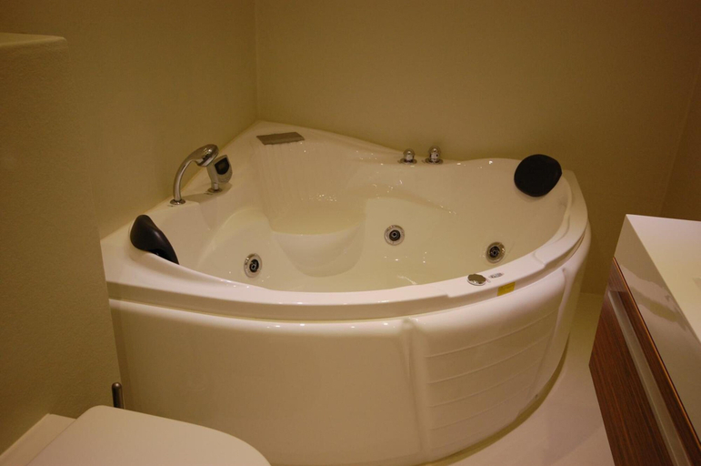 Bathroom 5, Bij hen op Ameland, Ameland