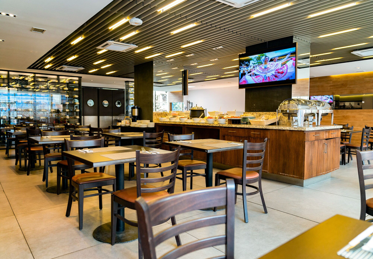 Food & Drinks 5, Hotel Capital Bellet, Santiago