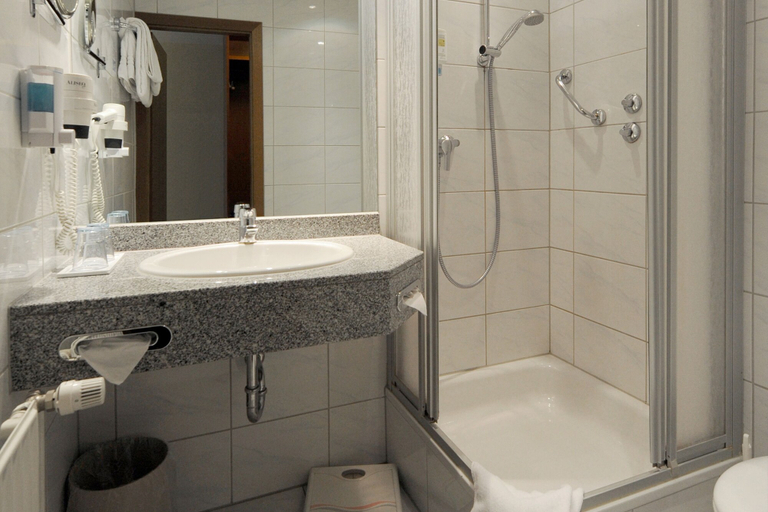 Bathroom 5, Bellevue Hotel, Düsseldorf