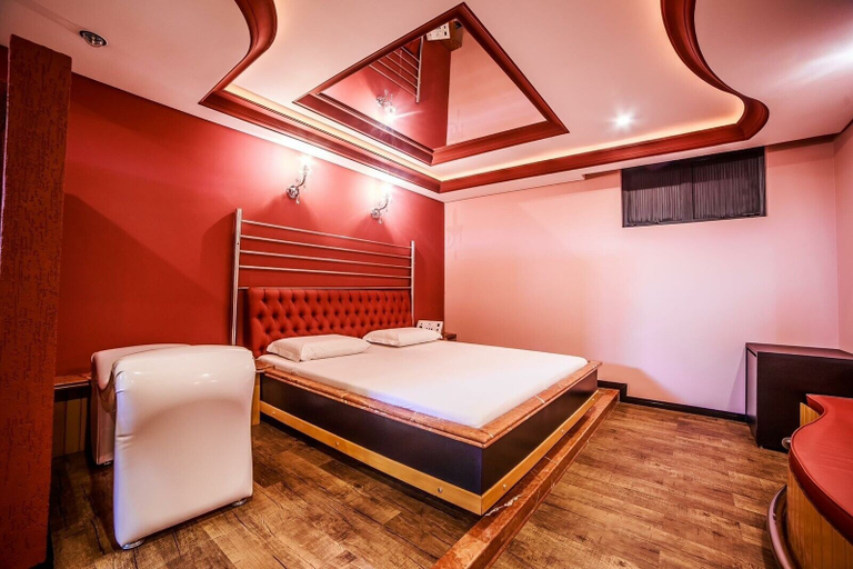 Bedroom 2, Motel Dallas, Cascavel