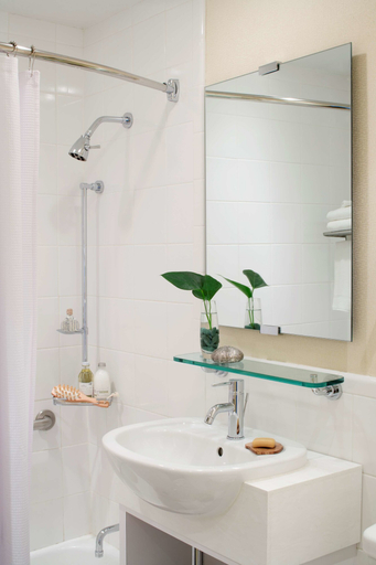 Bathroom 5, The Gardens Sonesta ES Suites New York, New York