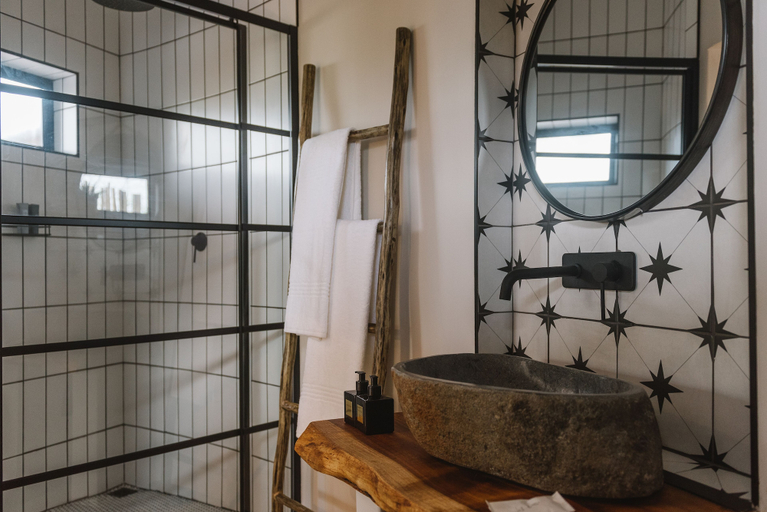 Bathroom 4, The Orpen Kruger, Ehlanzeni