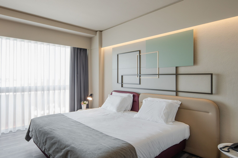 Bedroom 30