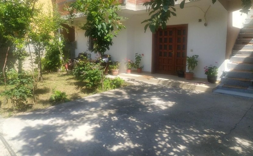 Exterior & Views 1, Guri Guest House, Pogradecit