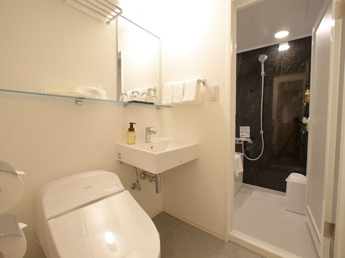 Bathroom 5, Hotel Oriental Express Tokyo Kamata, Ōta