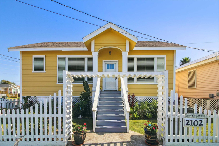 Exterior & Views 1, Patty's Place, Galveston