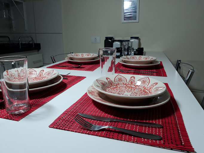Food & Drinks 5, Apartamento próximo rodoviária faculdade, Curitiba
