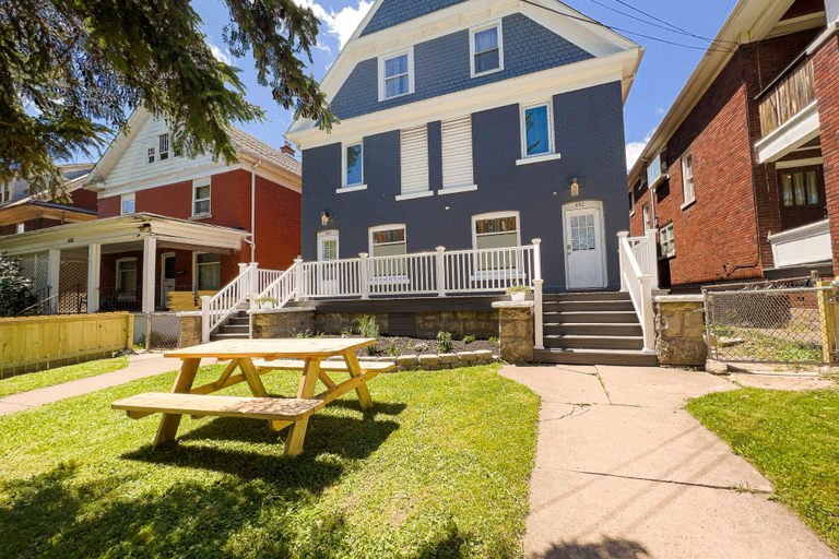 Exterior & Views 2, The Wheel of Fortune Duplex-8BR Parking, Niagara