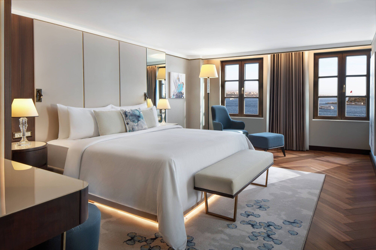 Bedroom 3, JW Marriott Istanbul Bosphorus, Beyoğlu