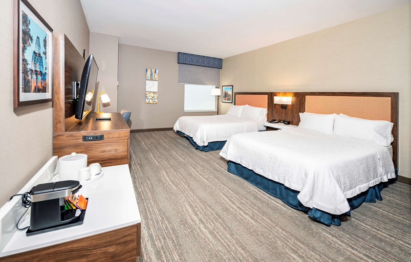 Bedroom 3, Hampton Inn by Hilton Ottawa, Ottawa