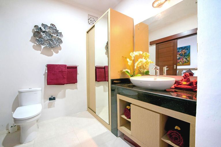 Others 4, SEMINYAK BEACH 4/5 bedroom BEST LOCATION - AWESOME, Badung
