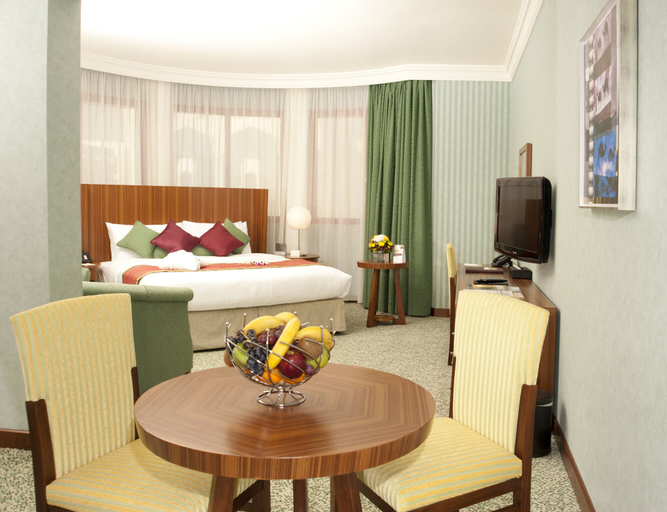 Bedroom 3, City Seasons Al Hamra Hotel, Abu Dhabi City