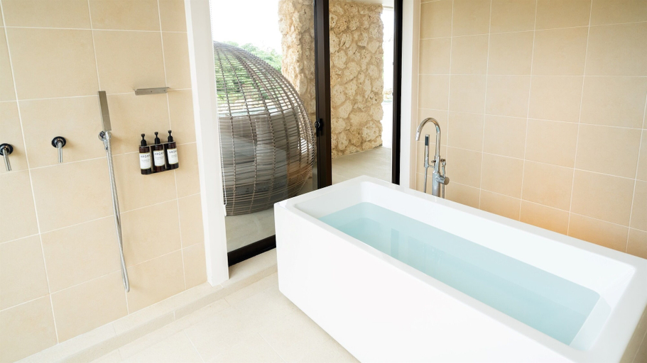 Bathroom 4, The Rescape, Miyakojima