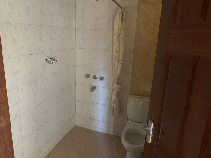 Bathroom, leleshwa inn, Kajiado East