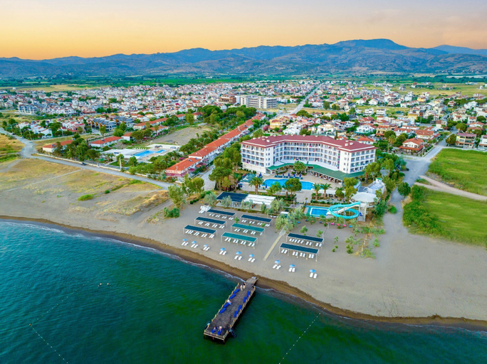 Exterior & Views, Le Monde Beach Resort & Spa - All inclusive, Dikili