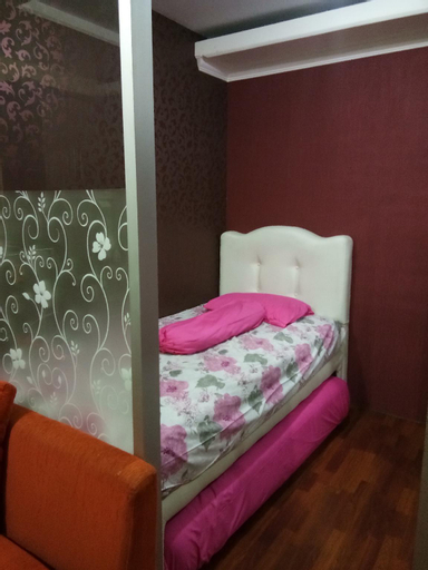 Bedroom 2, Exclucive apartement
(Apartemen Cibubur Village), East Jakarta