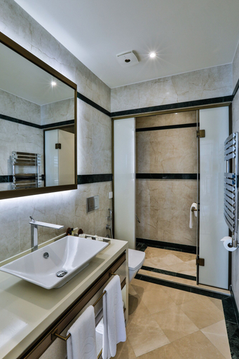 Bathroom 4, Dreamland Golf Hotel, Baku