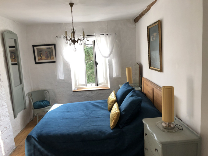 Bedroom 4, Les Geais, Charente-Maritime