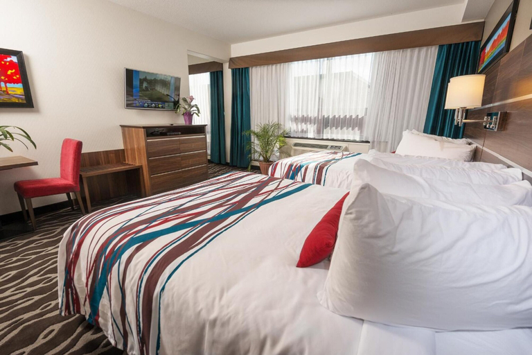 Bedroom 3, Encore Suites By Service Plus Inns, Division No. 19