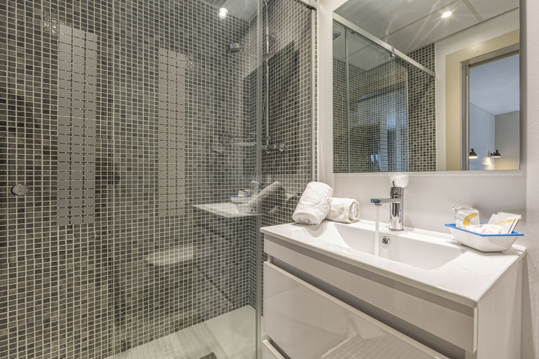 Bathroom 5, ALEGRIA Maripins, Barcelona