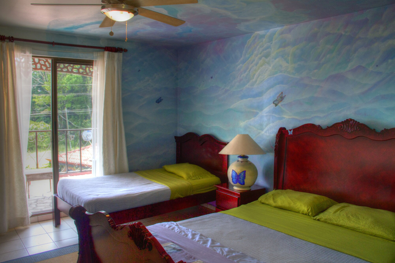 Bedroom 3, Gingerbread Hotel and Restaurant, Tilarán