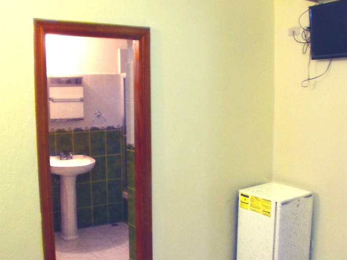 Bathroom 3, Hotel Salome 56, Distrito Nacional