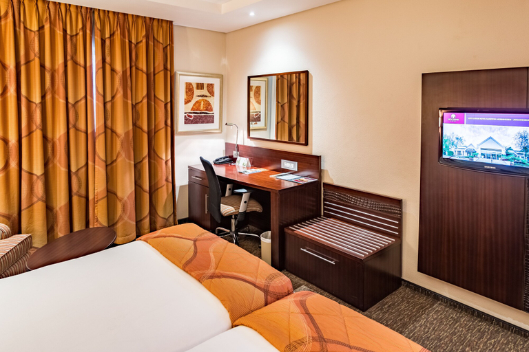 Bedroom 3, City Lodge Hotel Hatfield, City of Tshwane