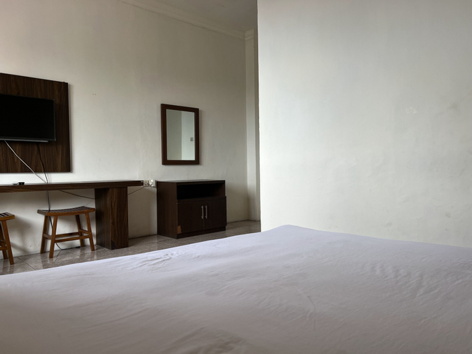 Room 9