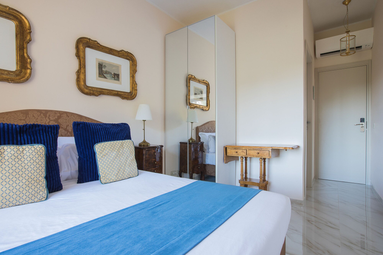 Bedroom 2, Il Monastero Collection, Rome