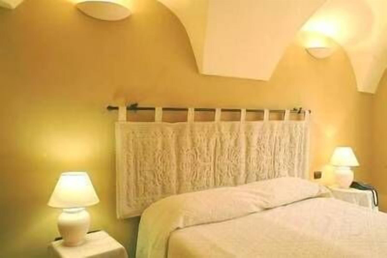 Bedroom 3, Corte Fiorita Albergo Diffuso, Oristano