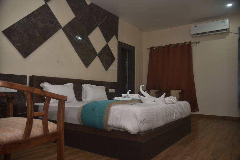 Bedroom 2, Hotel Maa International, Alipurduar