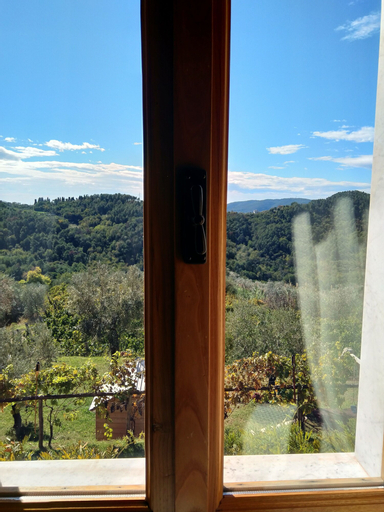 Exterior & Views 10