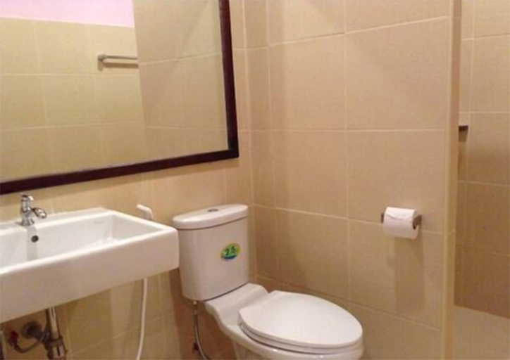 Bathroom 5, Lanta Cottage, Ko Lanta