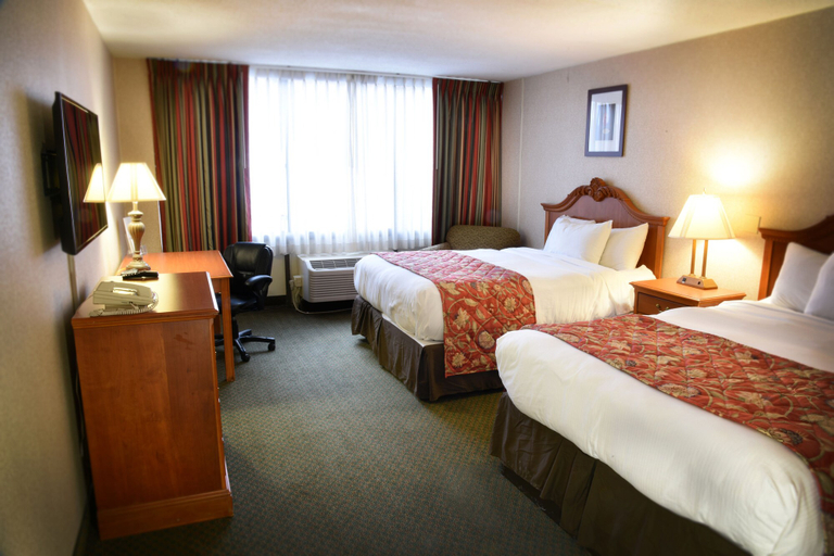 Bedroom 3, Ramada by Wyndham Triangle/Quantico, Prince William
