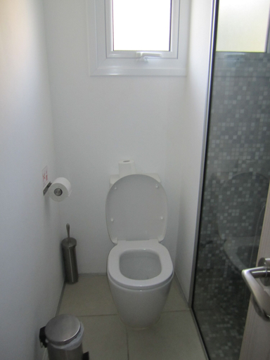 Bathroom 5, Senator Hotel Apartments - Adults Only