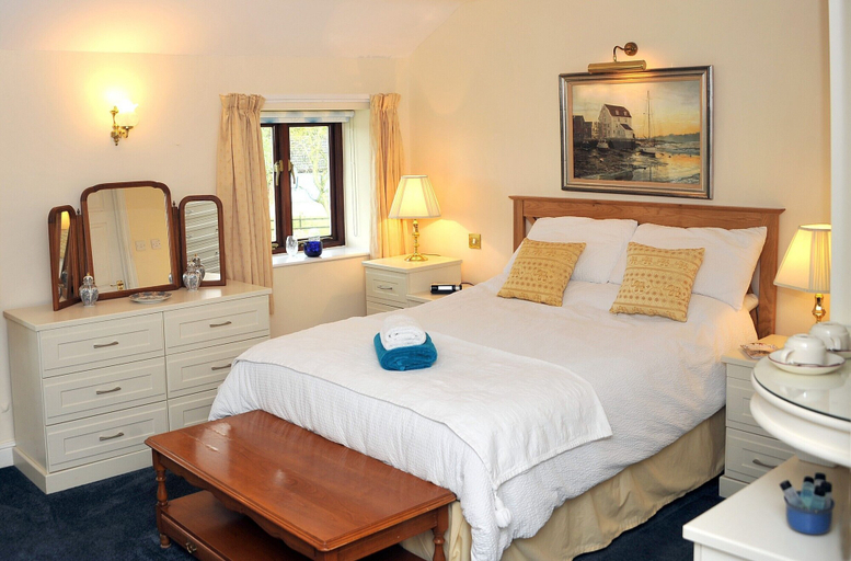 Bedroom 5, The Longham White Horse, Norfolk