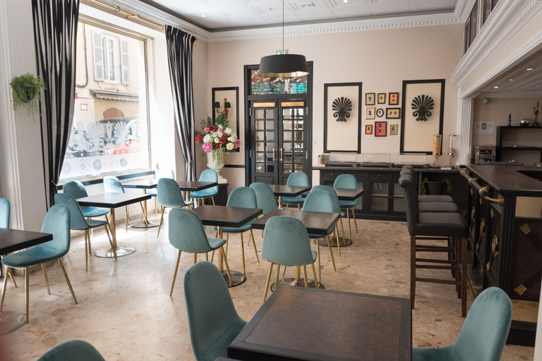Food & Drinks 5, Hotel Napoleon, Corse-du-Sud