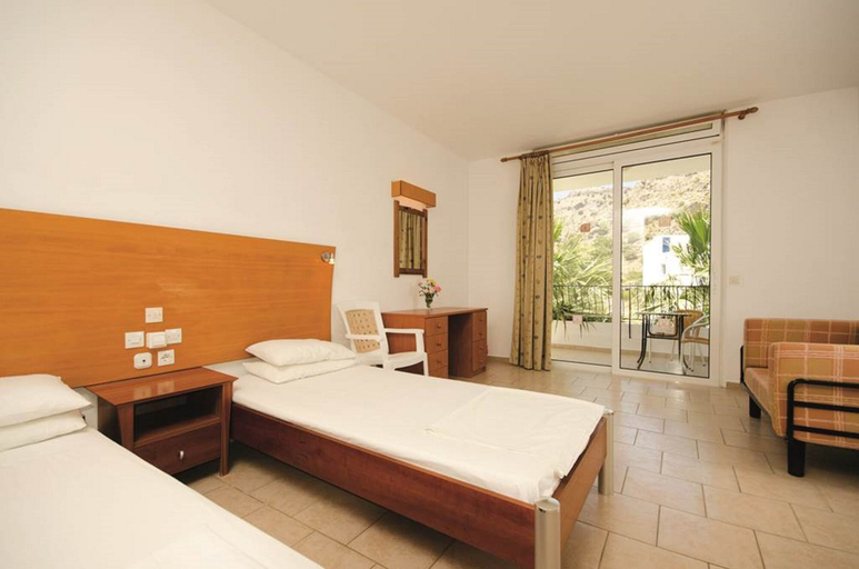Bedroom 5, Coliseum Studios & Apartments, South Aegean