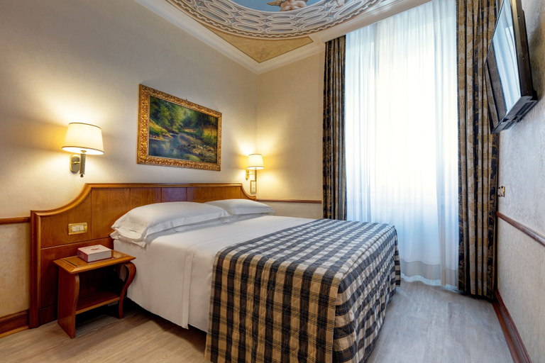 Bedroom 4, Hotel Amalfi, Rome