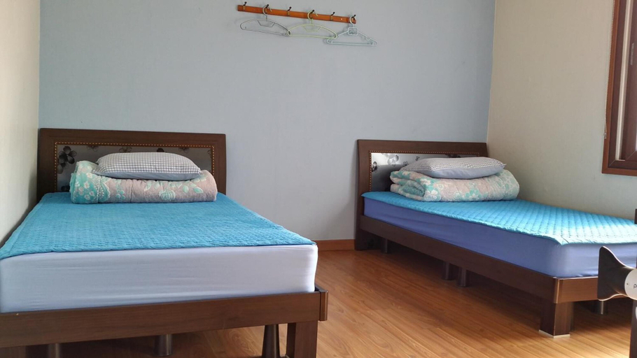 Bedroom 3, Minjoonggak Guesthouse, Seogwipo