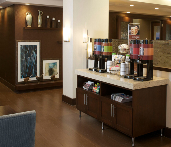 Food & Drinks 5, Hampton Inn Evansville, Vanderburgh